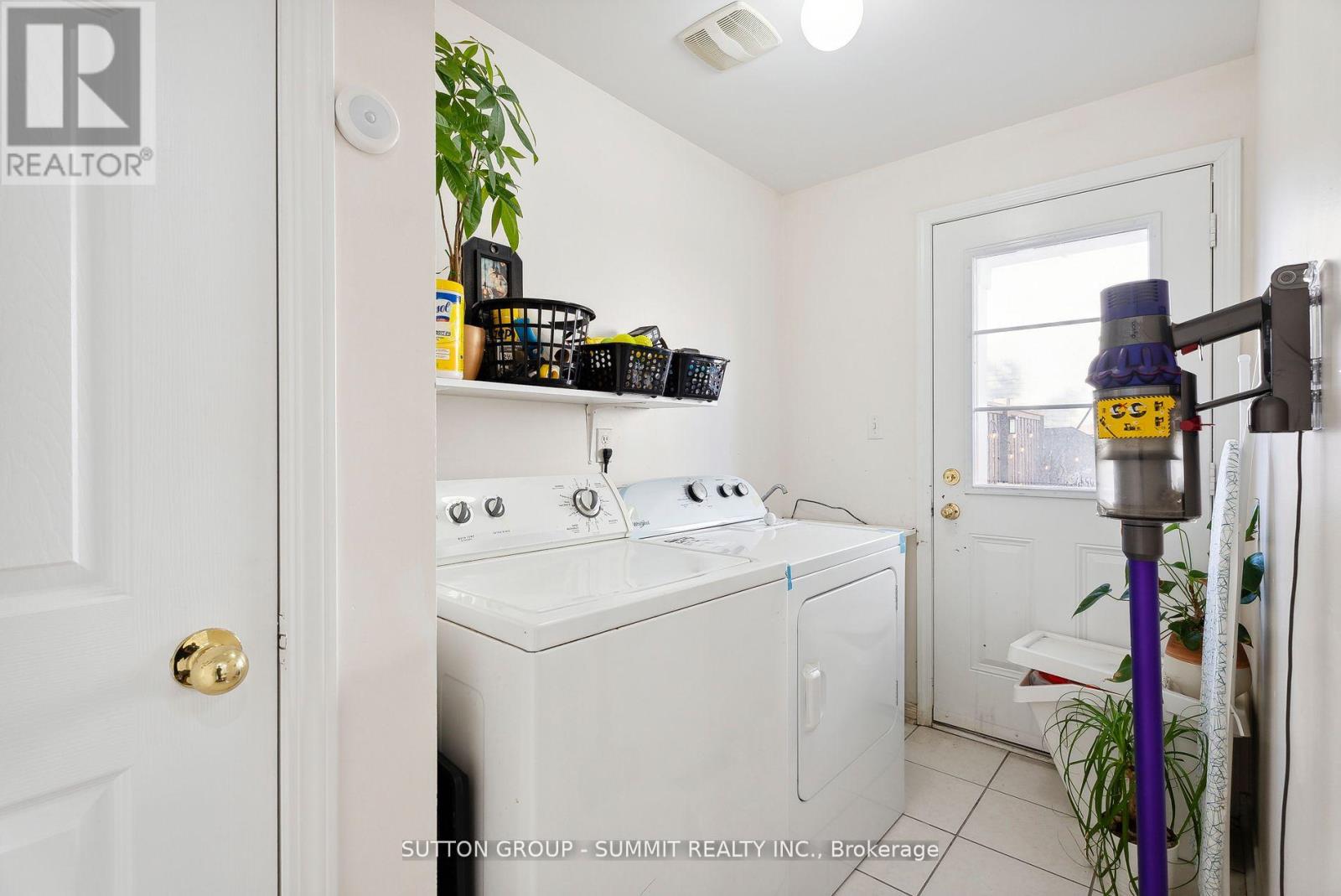 20 Lawrencetown Street, Ajax, Ontario  L1S 0B8 - Photo 7 - E12102755