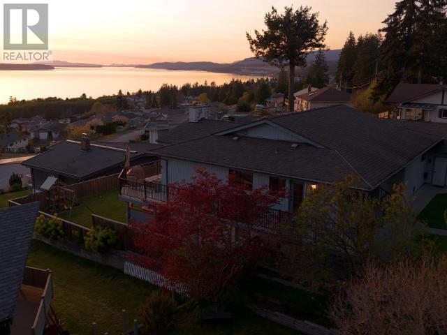 Property at 7143 LADNER STREET image 2