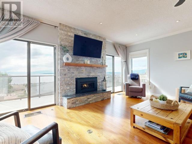 Property at 7143 LADNER STREET image 4