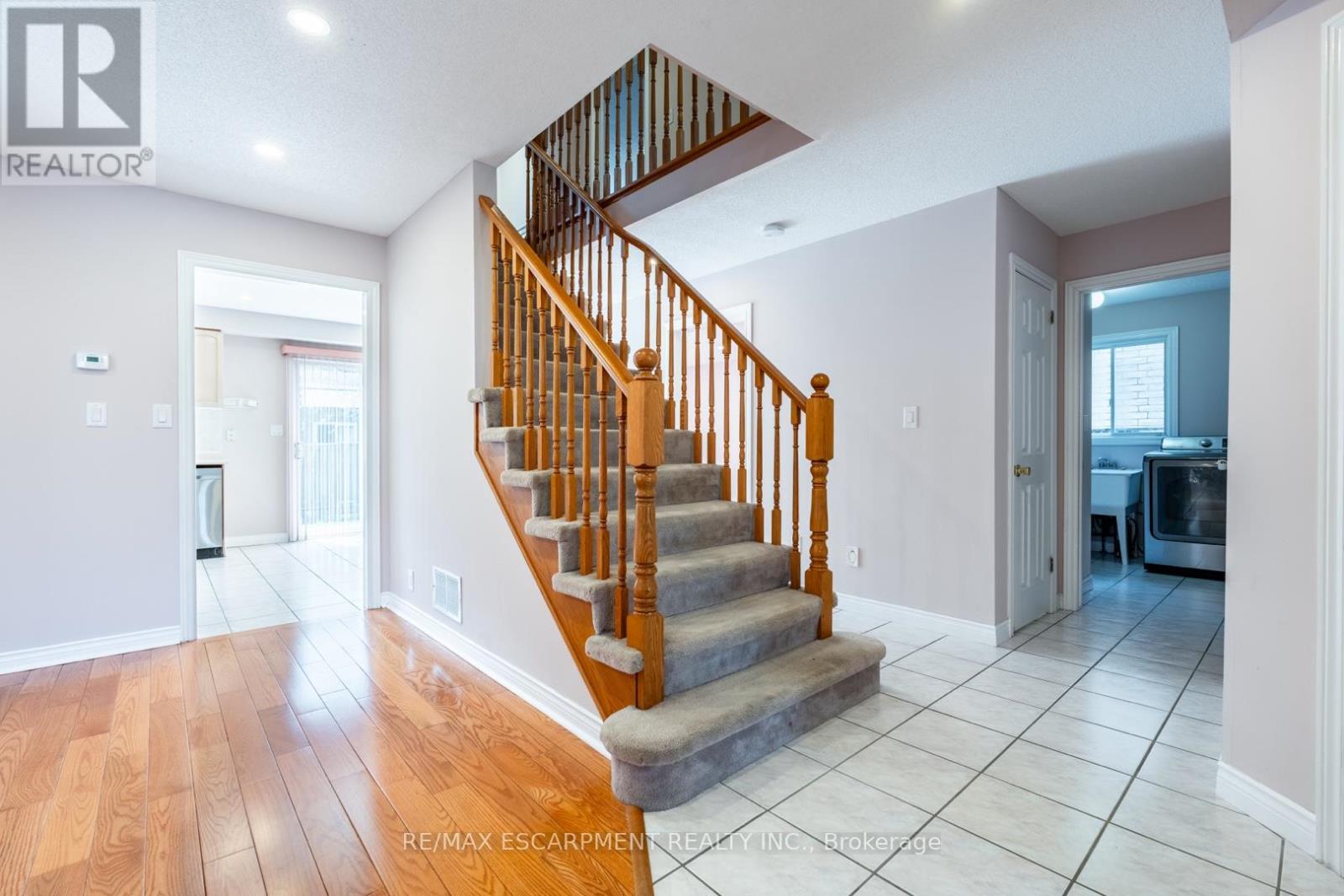 3 Resolute Drive, Hamilton, Ontario  L9A 5J6 - Photo 16 - X12102770