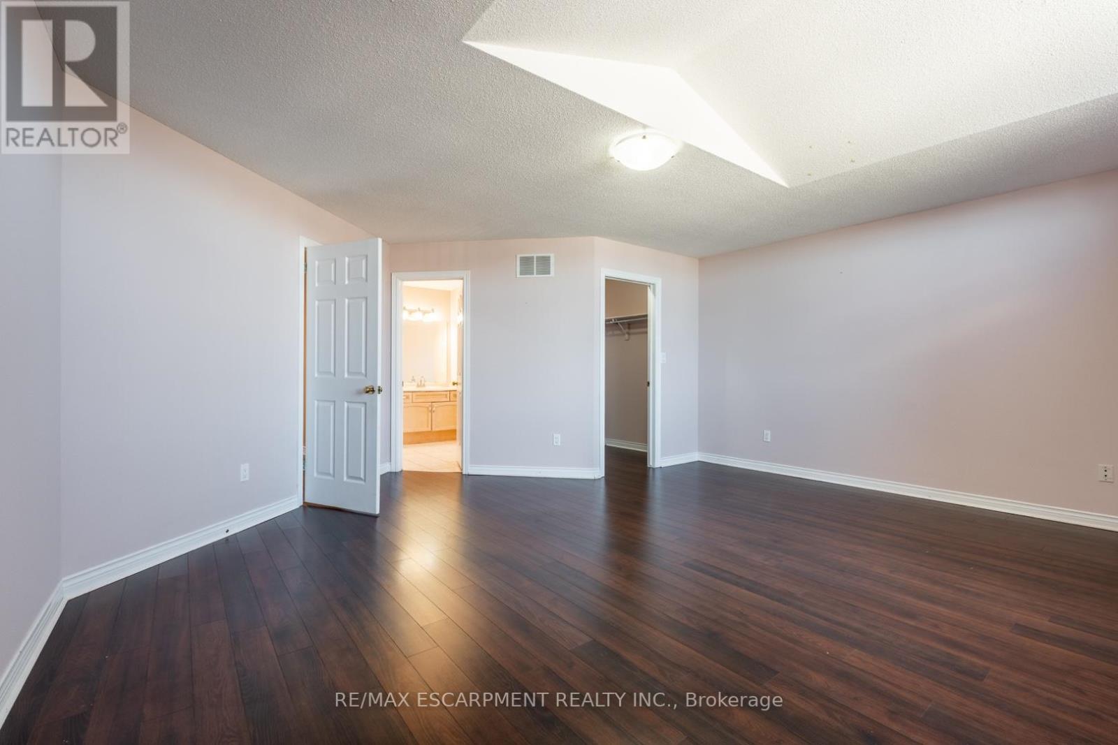 3 Resolute Drive, Hamilton, Ontario  L9A 5J6 - Photo 22 - X12102770