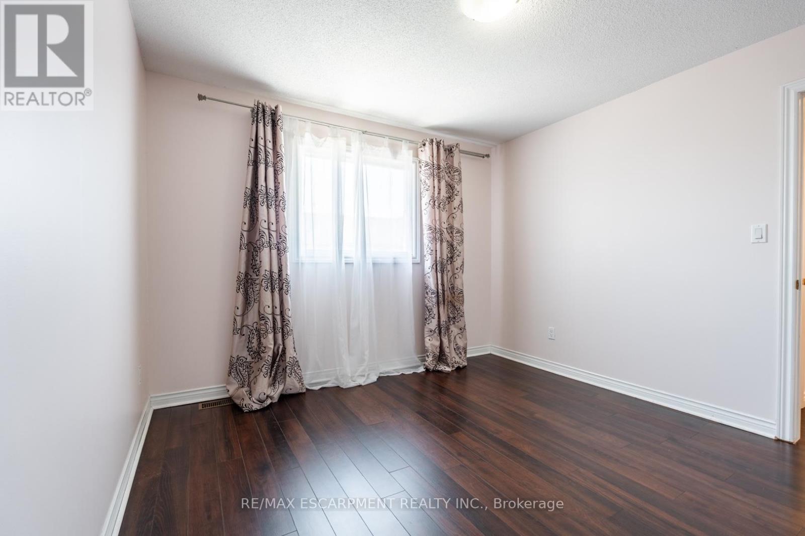 3 Resolute Drive, Hamilton, Ontario  L9A 5J6 - Photo 29 - X12102770