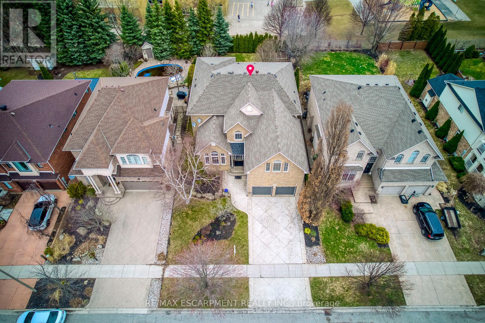 Property at 39 THOROUGHBRED BOULEVARD image 3