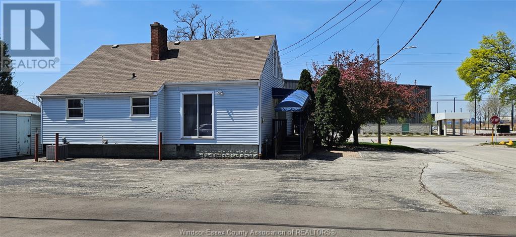 911 Front Road, Lasalle, Ontario  N9J 2A5 - Photo 30 - 25008972