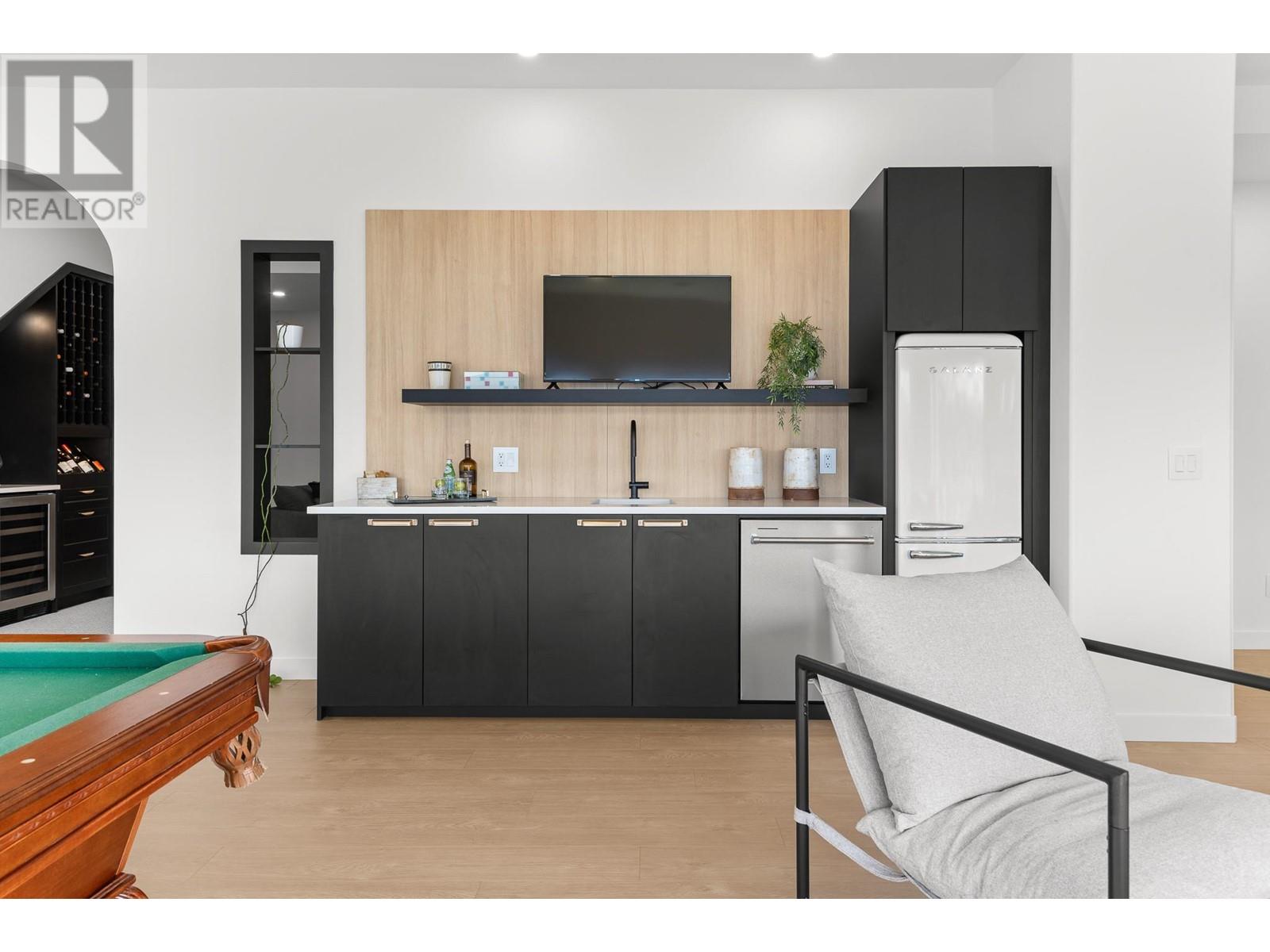 5538 Lakeshore Road, Kelowna, British Columbia  V1W 4J4 - Photo 79 - 10344679