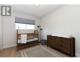 12028 CHESTNUT CRESCENT, Pitt Meadows property photo listing R2994037 for sale