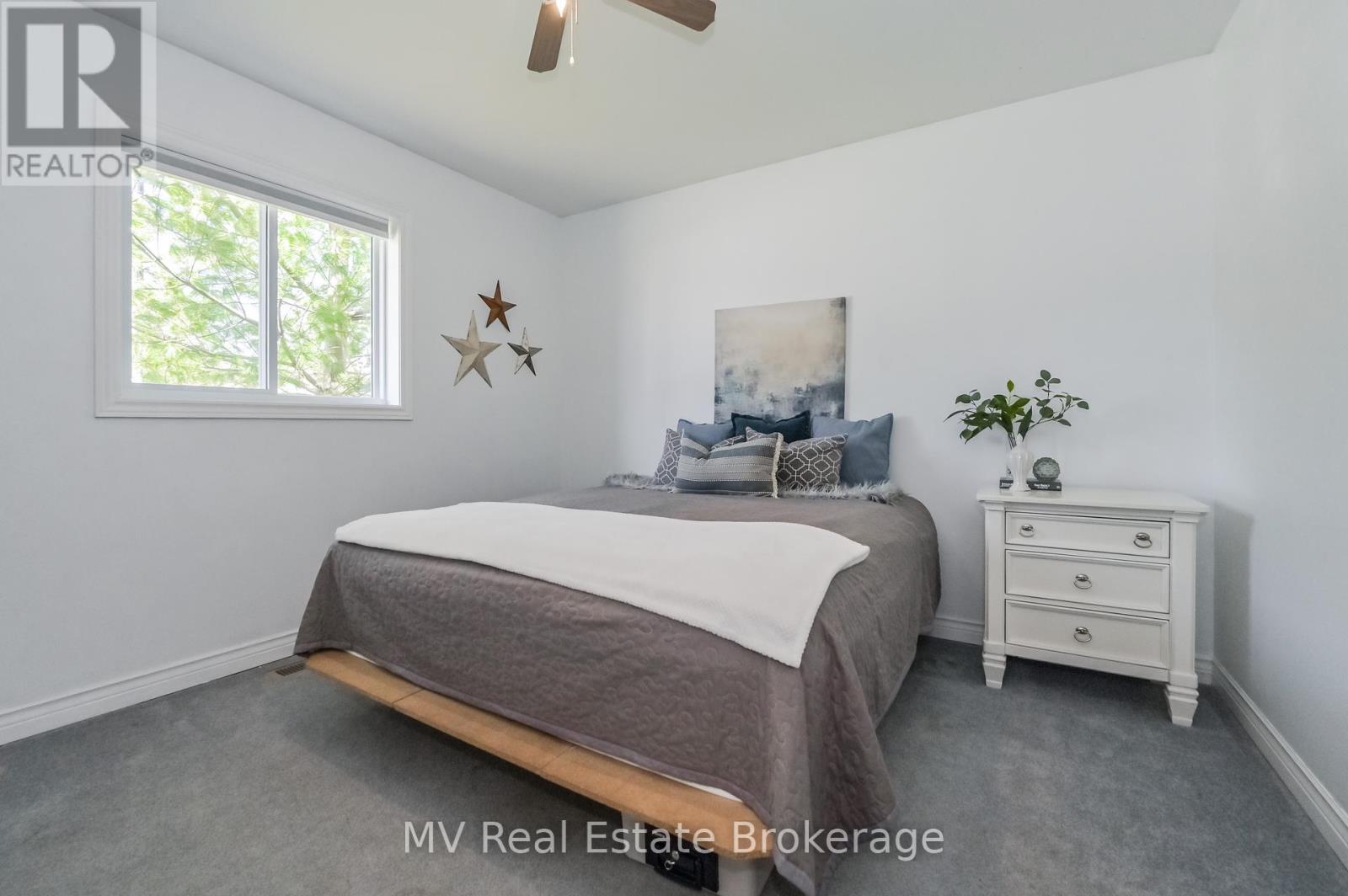 25 Graham Street W, Mapleton, Ontario  N0B 1A0 - Photo 22 - X12102814