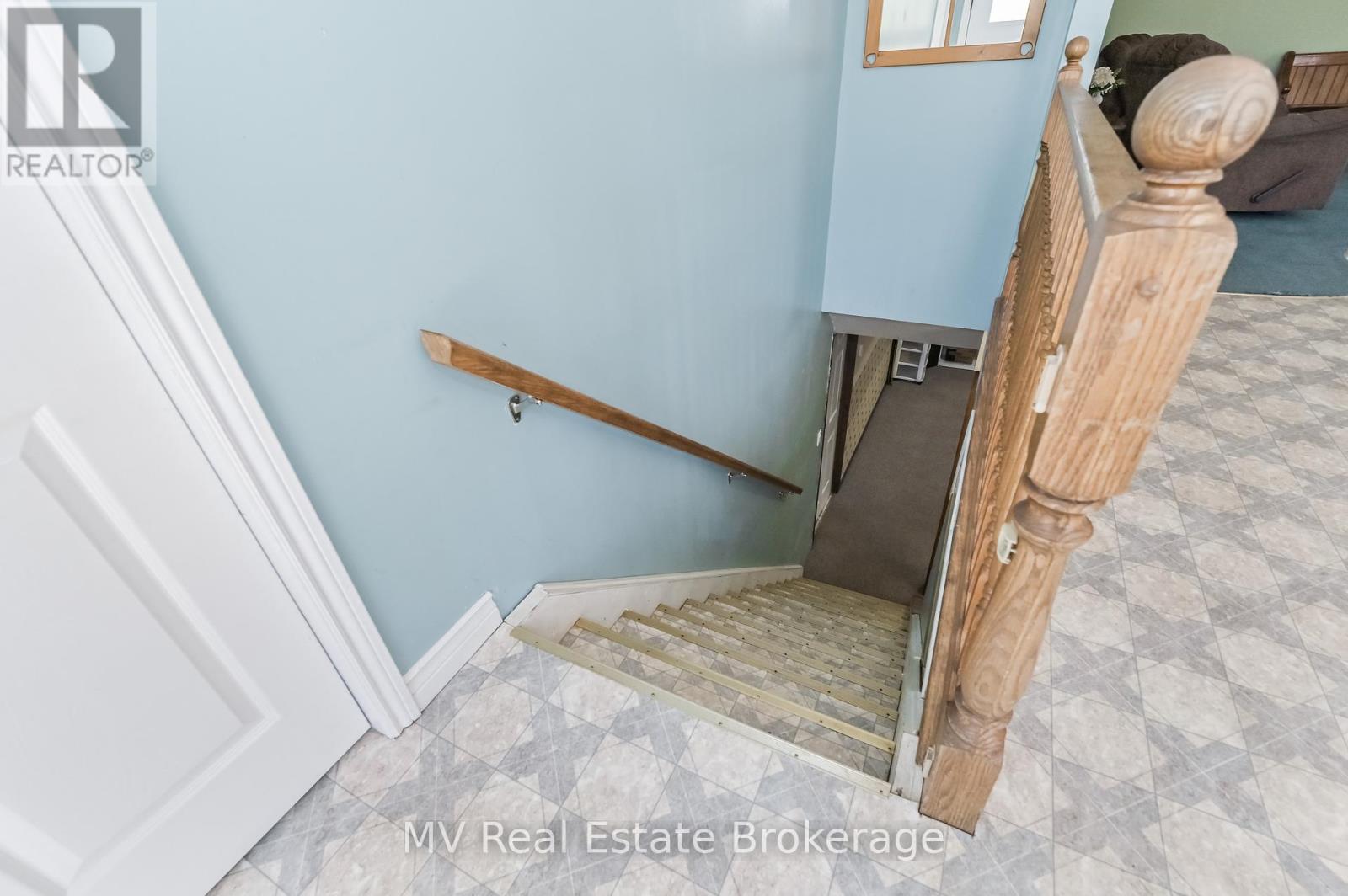25 Graham Street W, Mapleton, Ontario  N0B 1A0 - Photo 27 - X12102814