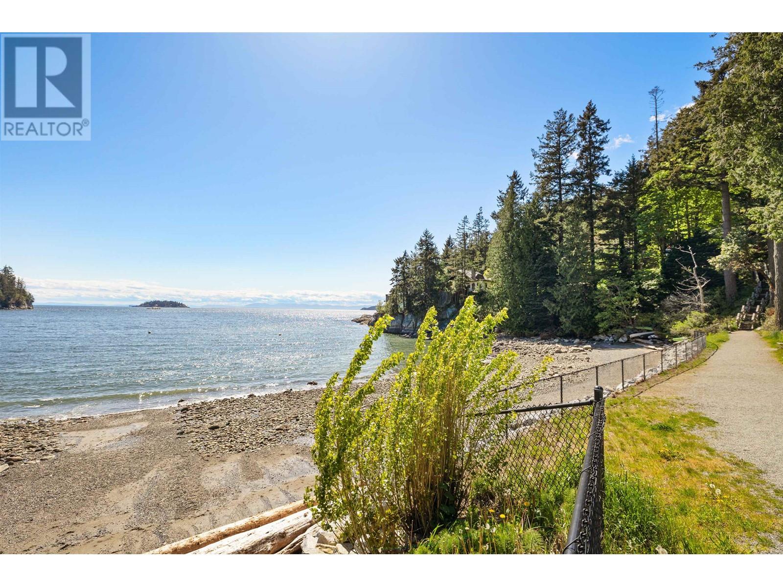 6912 Marine Drive, West Vancouver, British Columbia  V7W 2K3 - Photo 10 - R2994152
