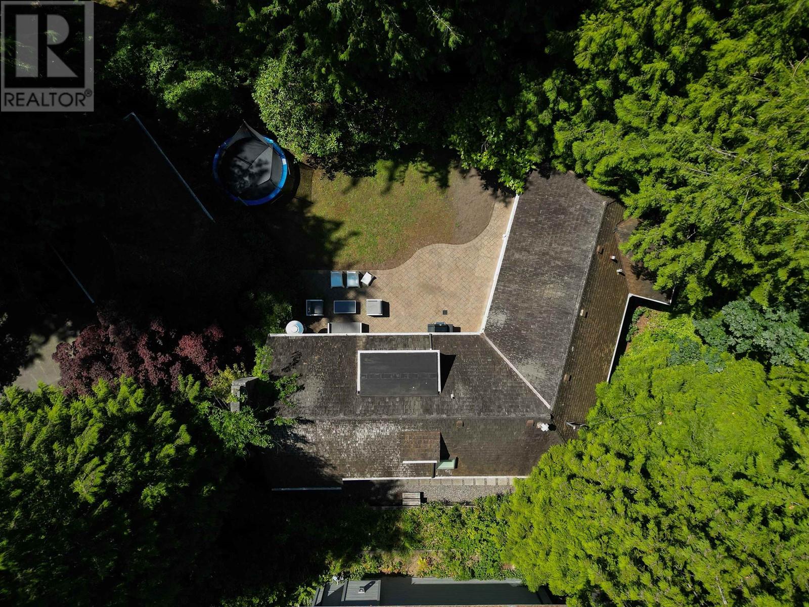 6912 Marine Drive, West Vancouver, British Columbia  V7W 2K3 - Photo 2 - R2994152