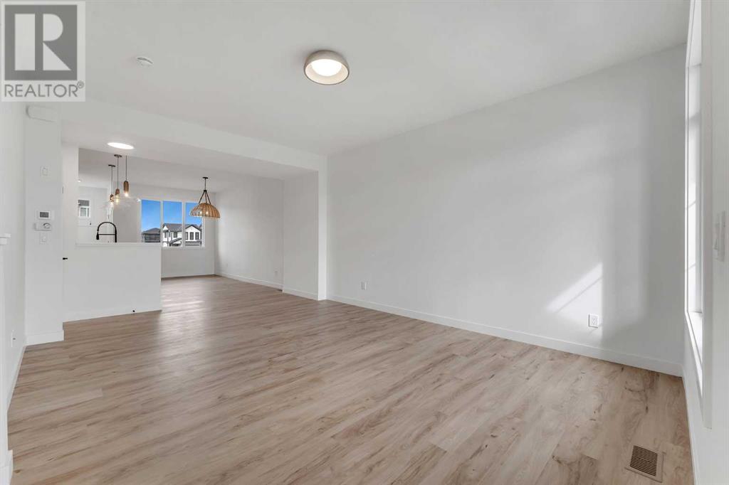 108 Cobblestone Gate Sw, Airdrie, Alberta  T4B 5J8 - Photo 6 - A2210475
