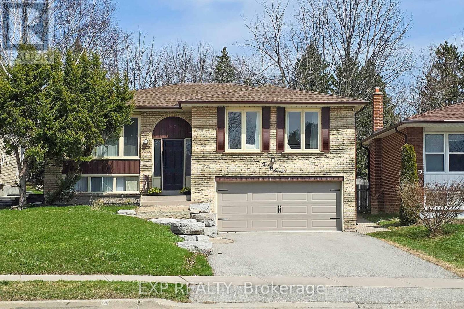 207 Alexander Road, Newmarket, Ontario  L3Y 5P2 - Photo 1 - N12102868