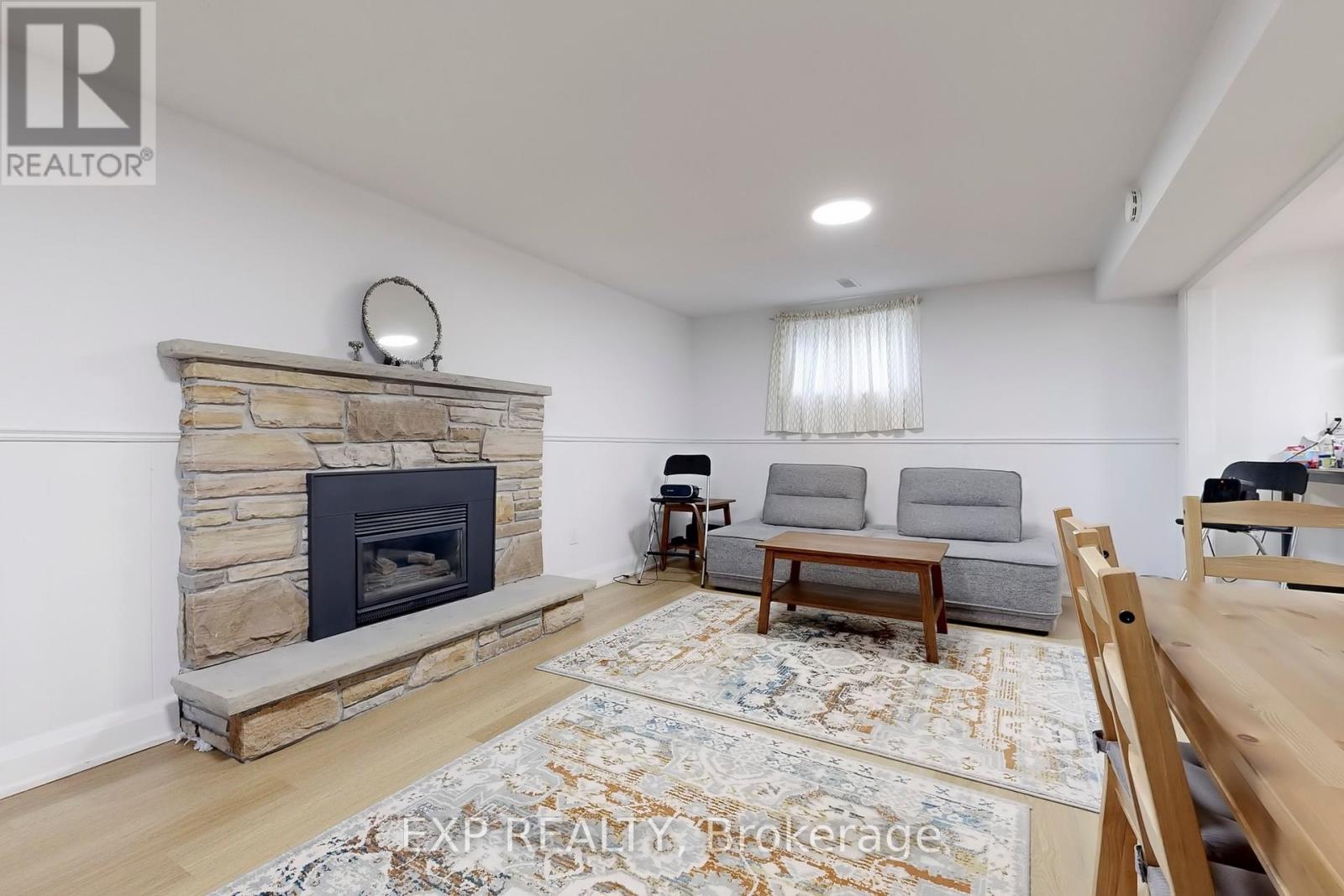 207 Alexander Road, Newmarket, Ontario  L3Y 5P2 - Photo 23 - N12102868