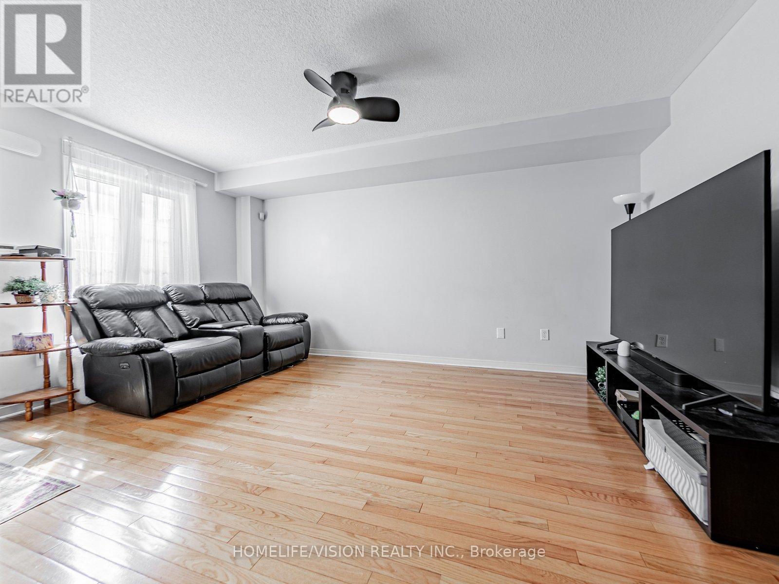 Property at 10 ODOARDO DISANTO CIRCLE W image 2
