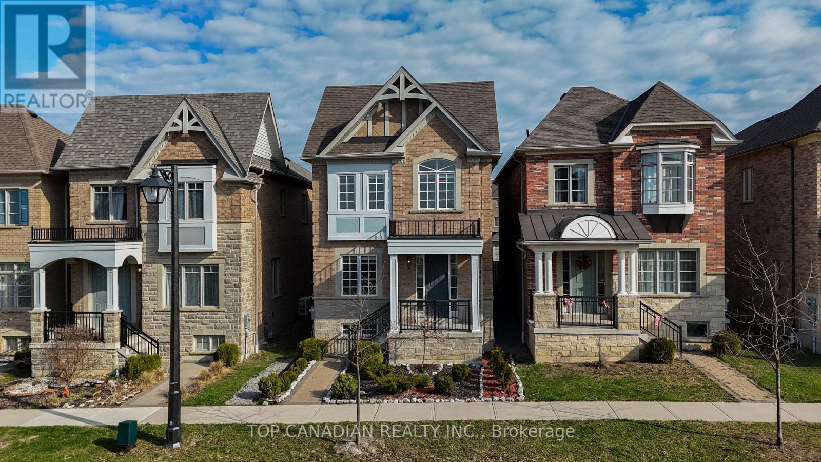 Property at 198 PARADELLE DRIVE image 1