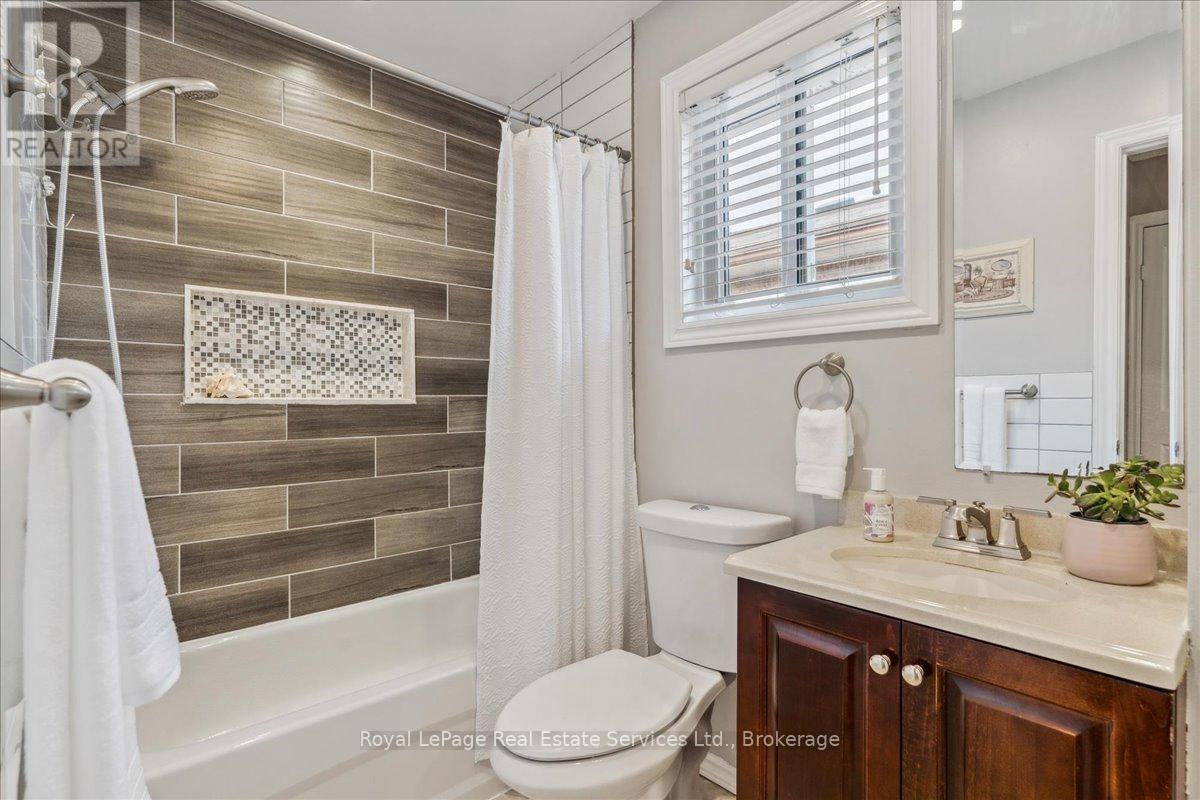 211 Murray Street, Brampton, Ontario  L6X 3L8 - Photo 23 - W12102913