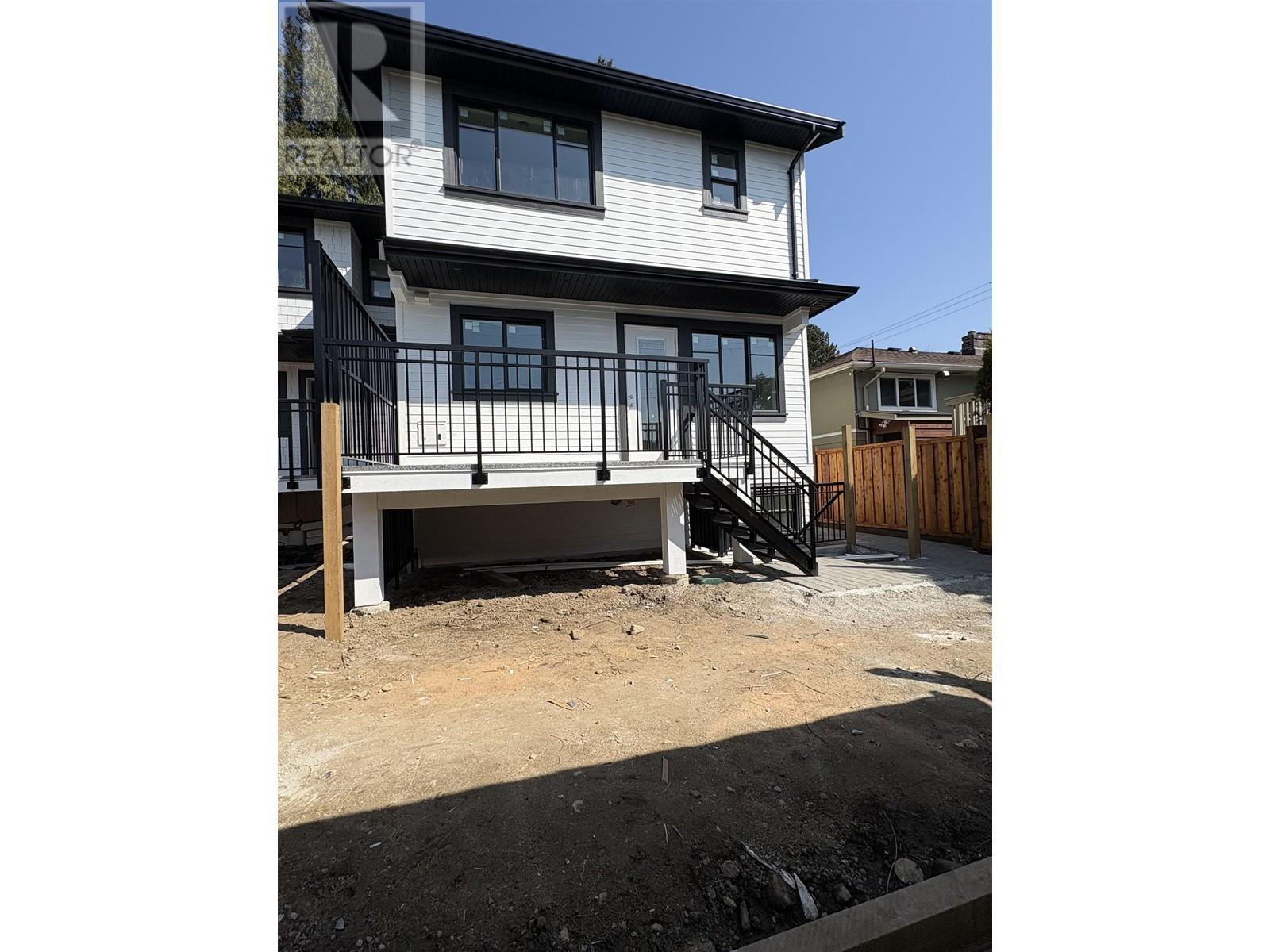 261 E 23rd Street, North Vancouver, British Columbia  V7L 3E4 - Photo 4 - R2994198