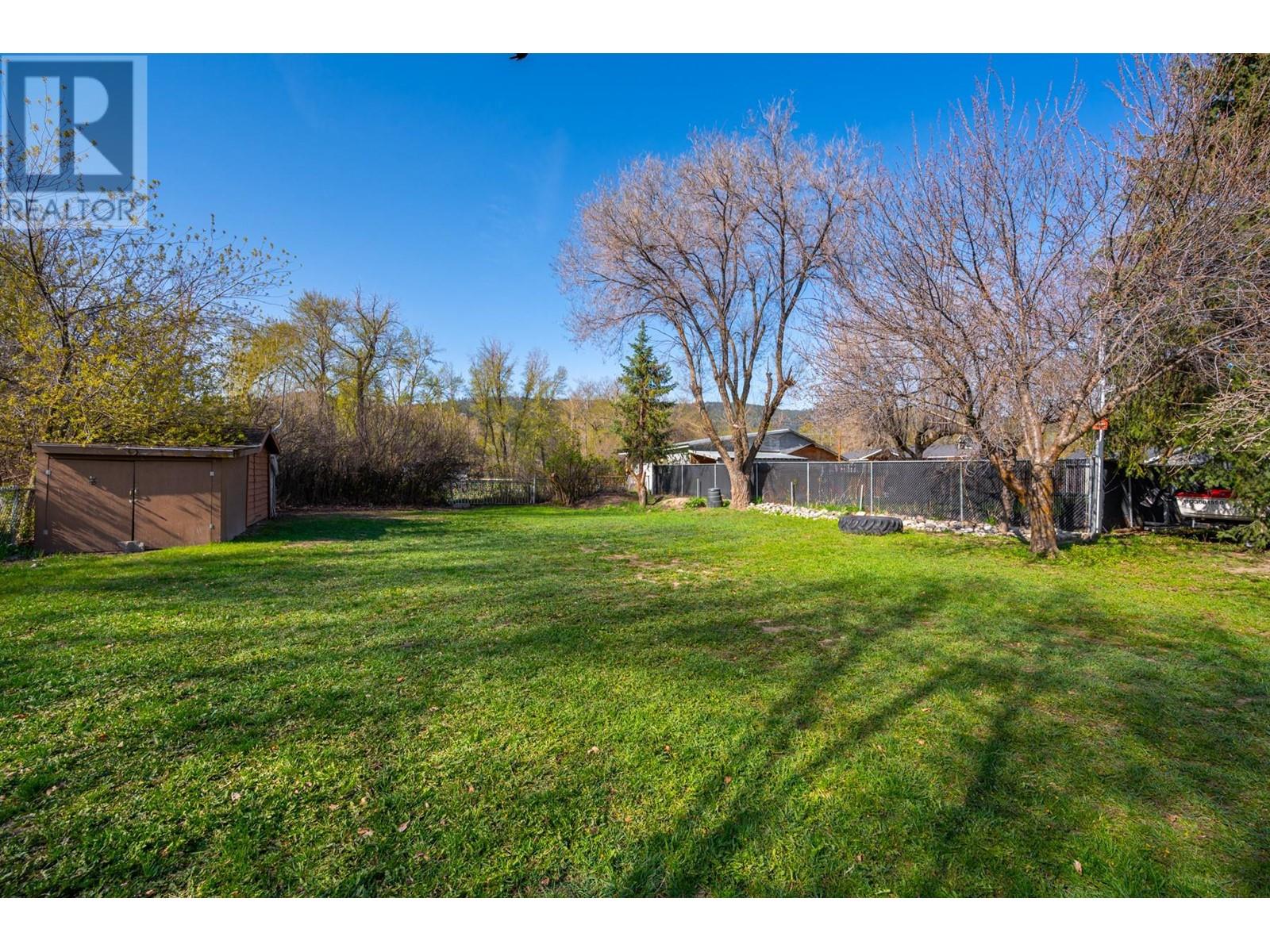 Property at 1876 HAMILTON Avenue image 4
