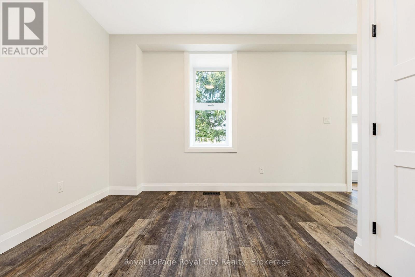 33 Islington Avenue, Guelph, Ontario  N1E 1B2 - Photo 11 - X12102912