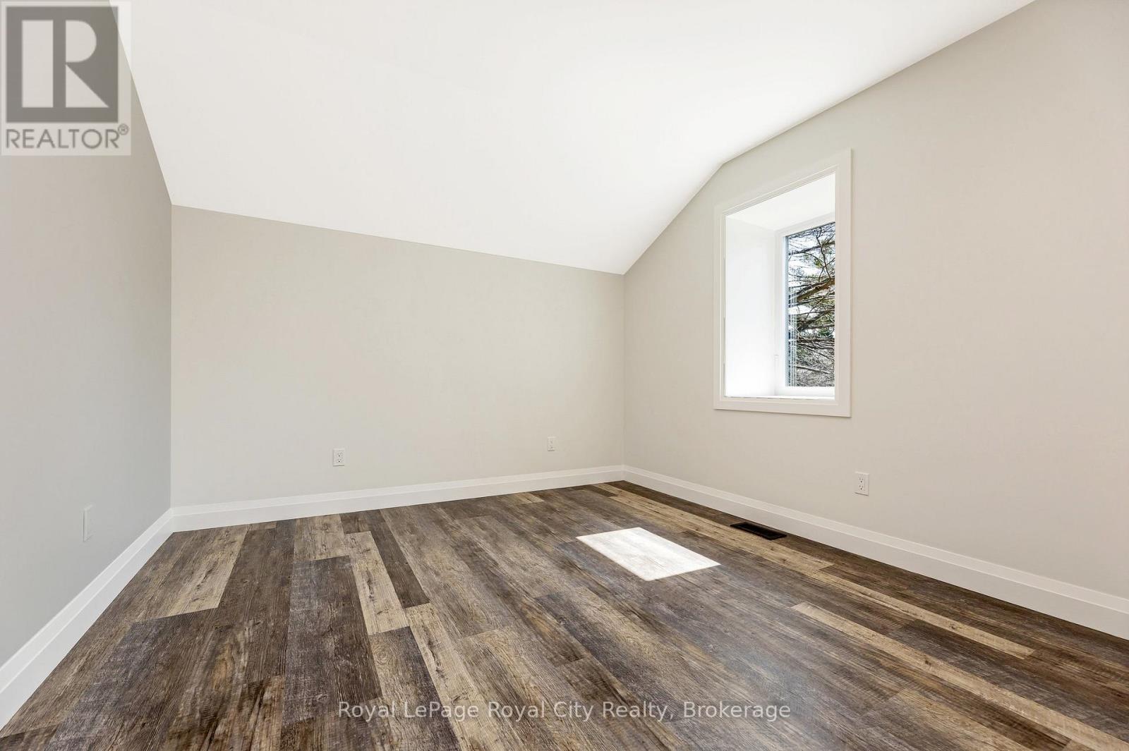 33 Islington Avenue, Guelph, Ontario  N1E 1B2 - Photo 15 - X12102912