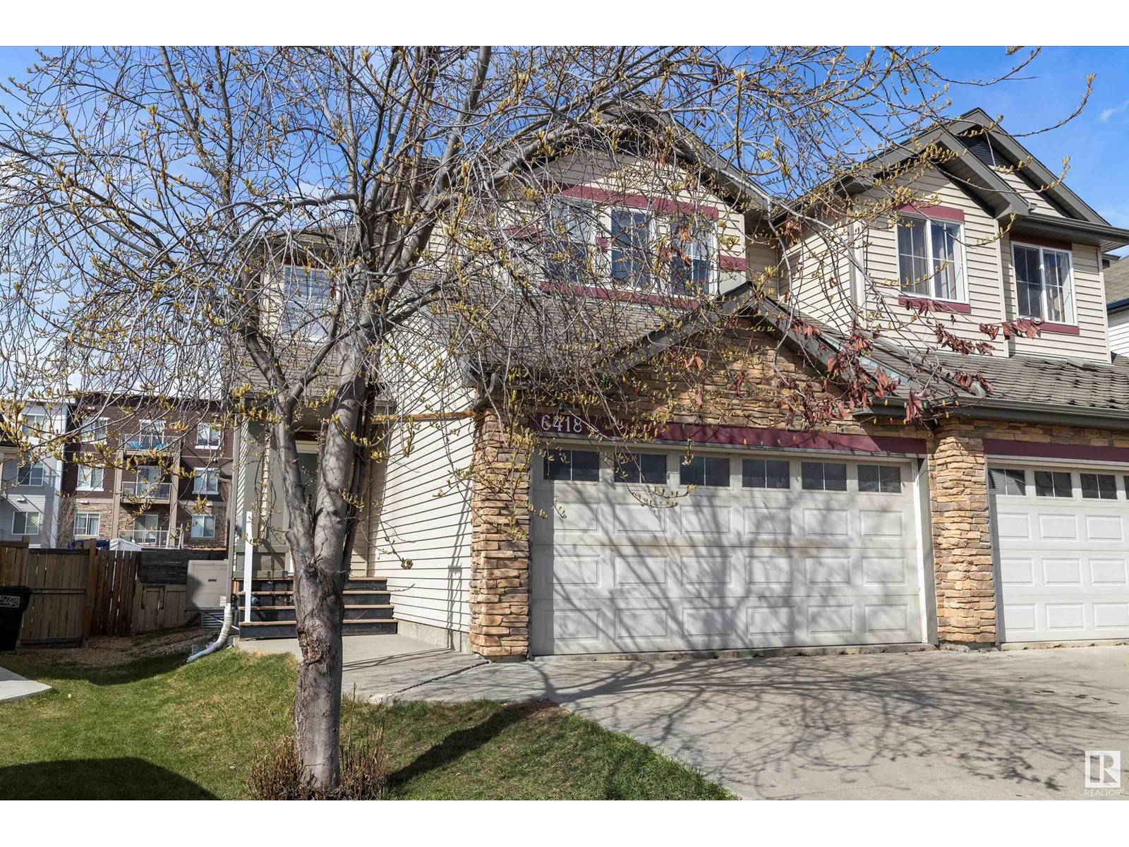Property at 6418 16 AV SW image 3