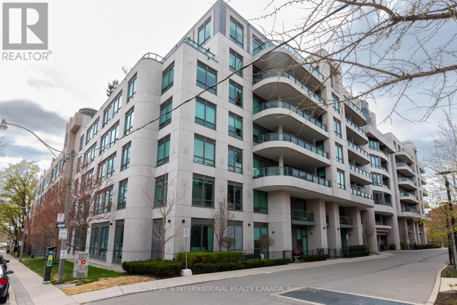 424 - 377 Madison Avenue, Toronto, Ontario  M4V 2W7 - Photo 24 - C12102902