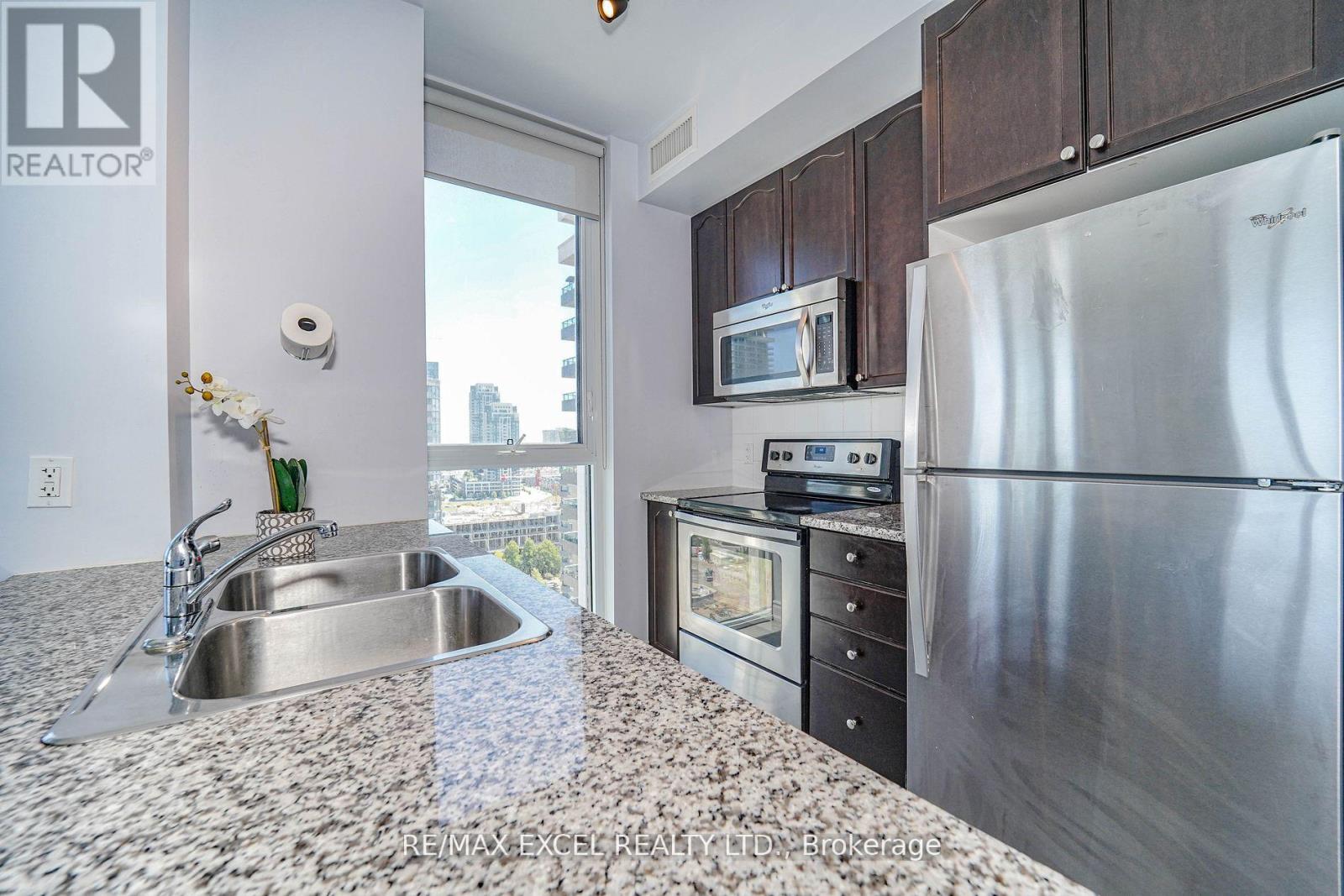 1905 - 339 Rathburn Road W, Mississauga, Ontario  L5B 0K8 - Photo 22 - W12102890