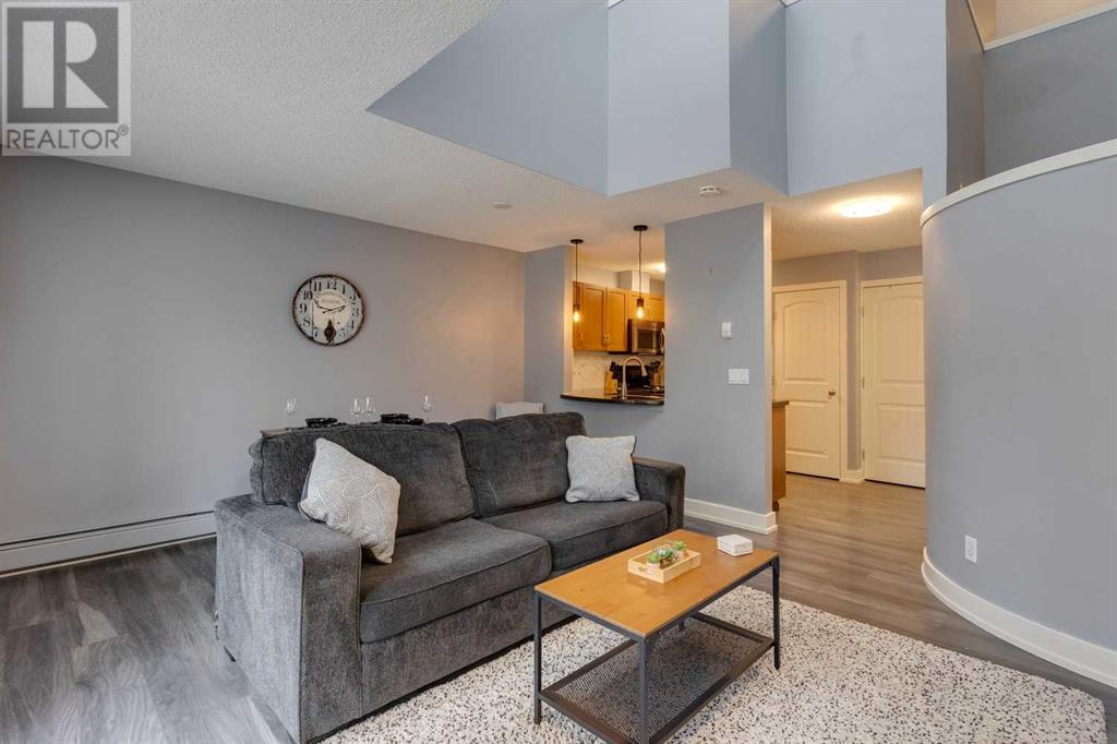 10, 114 Village Heights Sw, Calgary, Alberta  T3H 2L2 - Photo 6 - A2205944