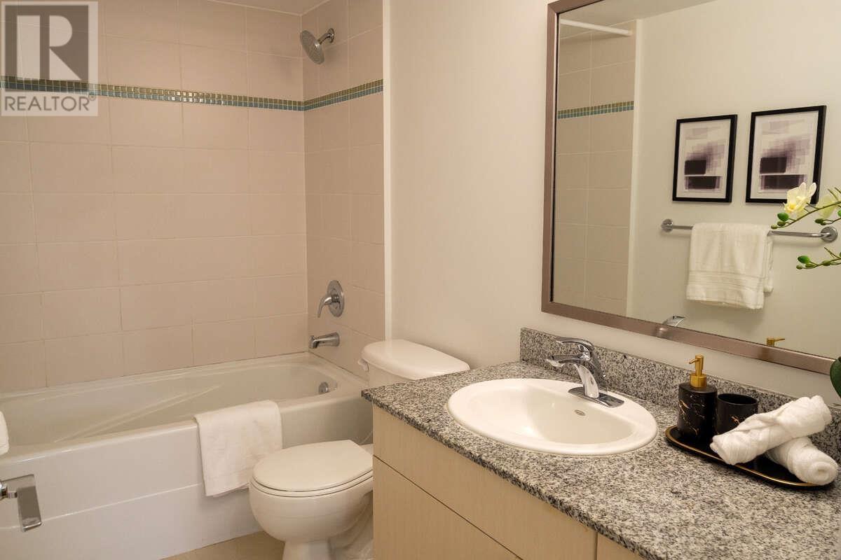 403 9232 University Crescent, Burnaby, British Columbia  V5A 0A3 - Photo 10 - R2993881