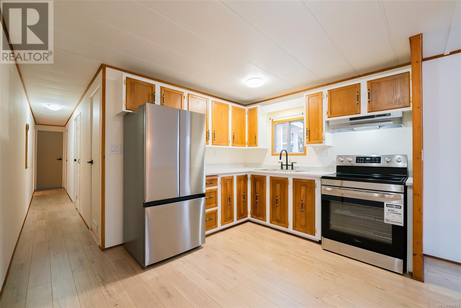 Property at 58 Honey Dr image 3