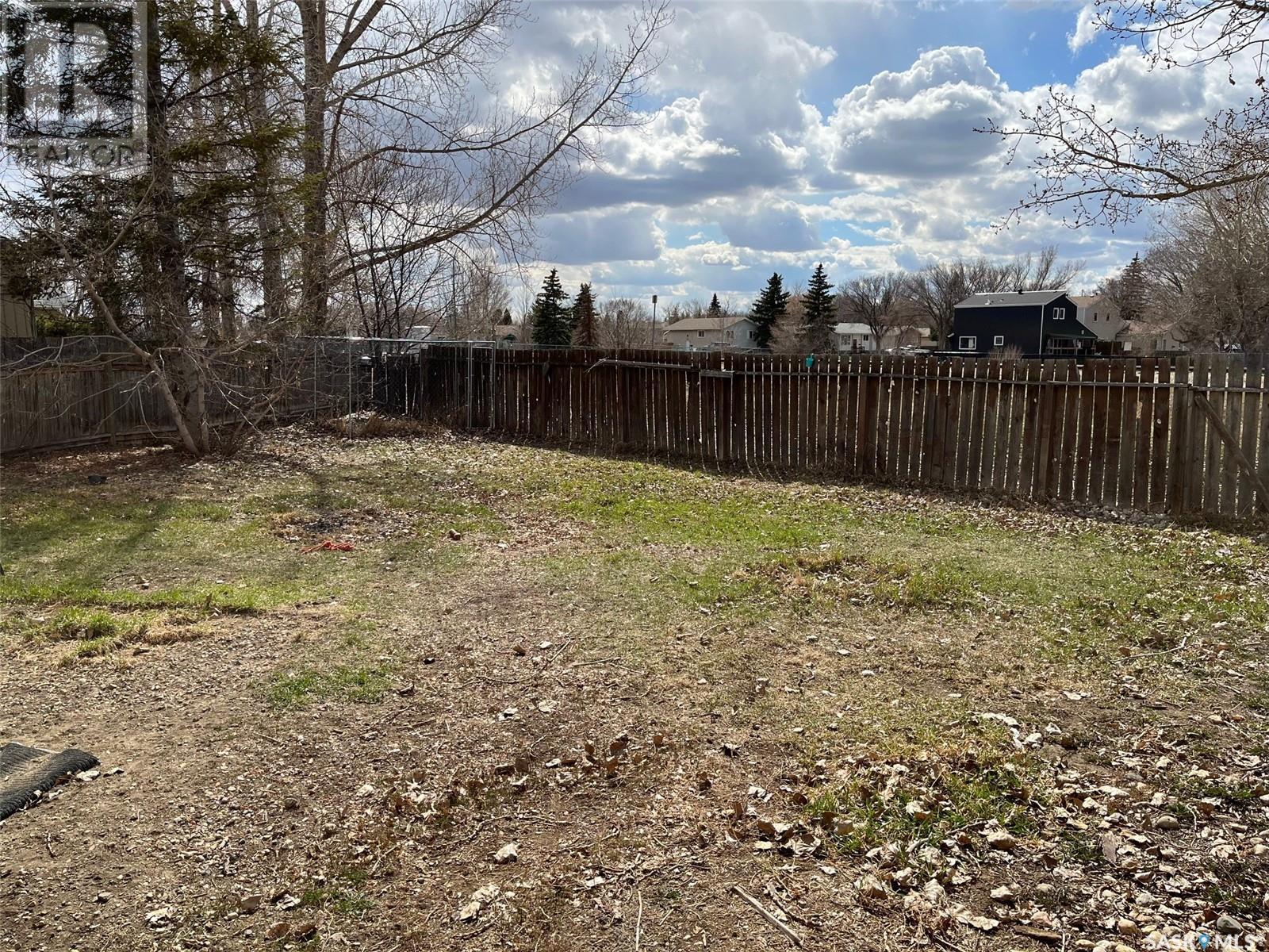 738 Bard Crescent N, Regina, Saskatchewan  S4X 2K5 - Photo 43 - SK999476