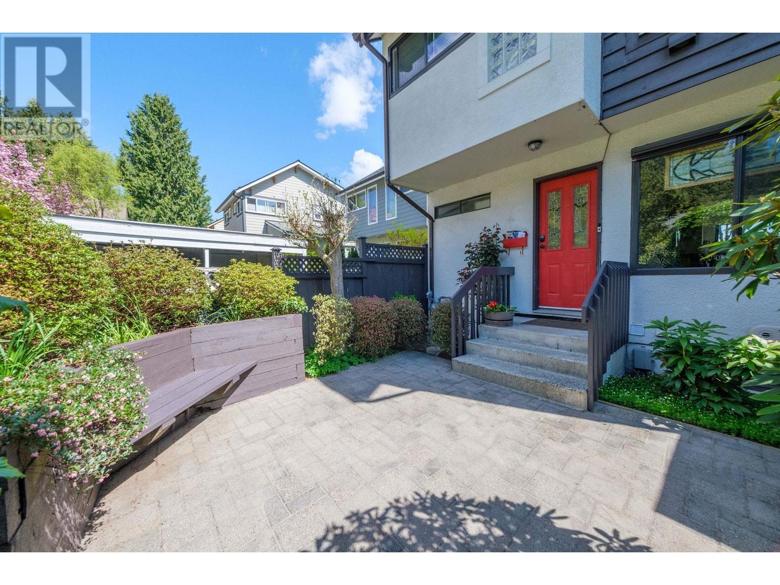 4560 GARDEN GROVE DRIVE, burnaby, British Columbia V5G3Y5