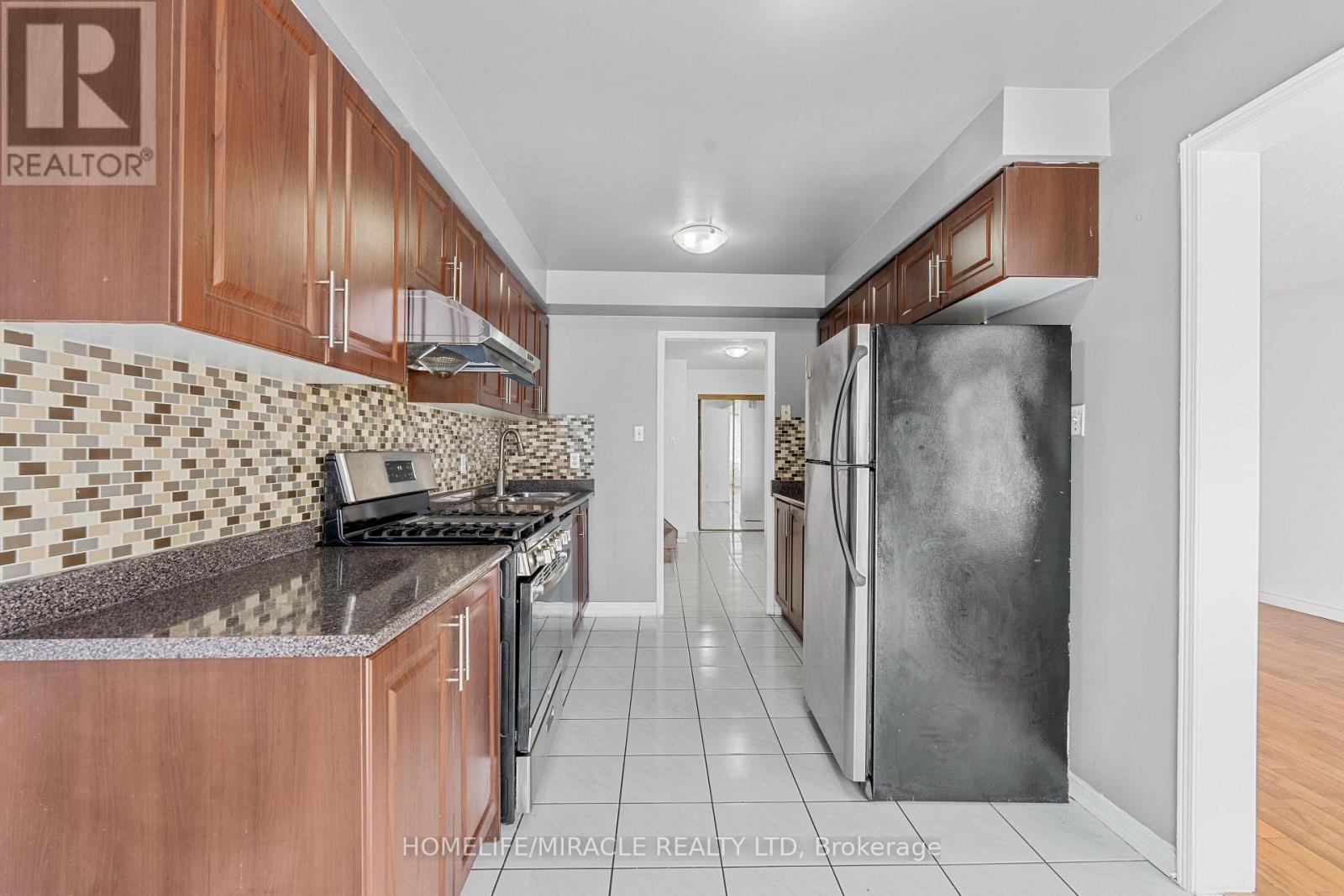 1945 Pine Grove Avenue, Pickering, Ontario  L1V 6R4 - Photo 13 - E12023763