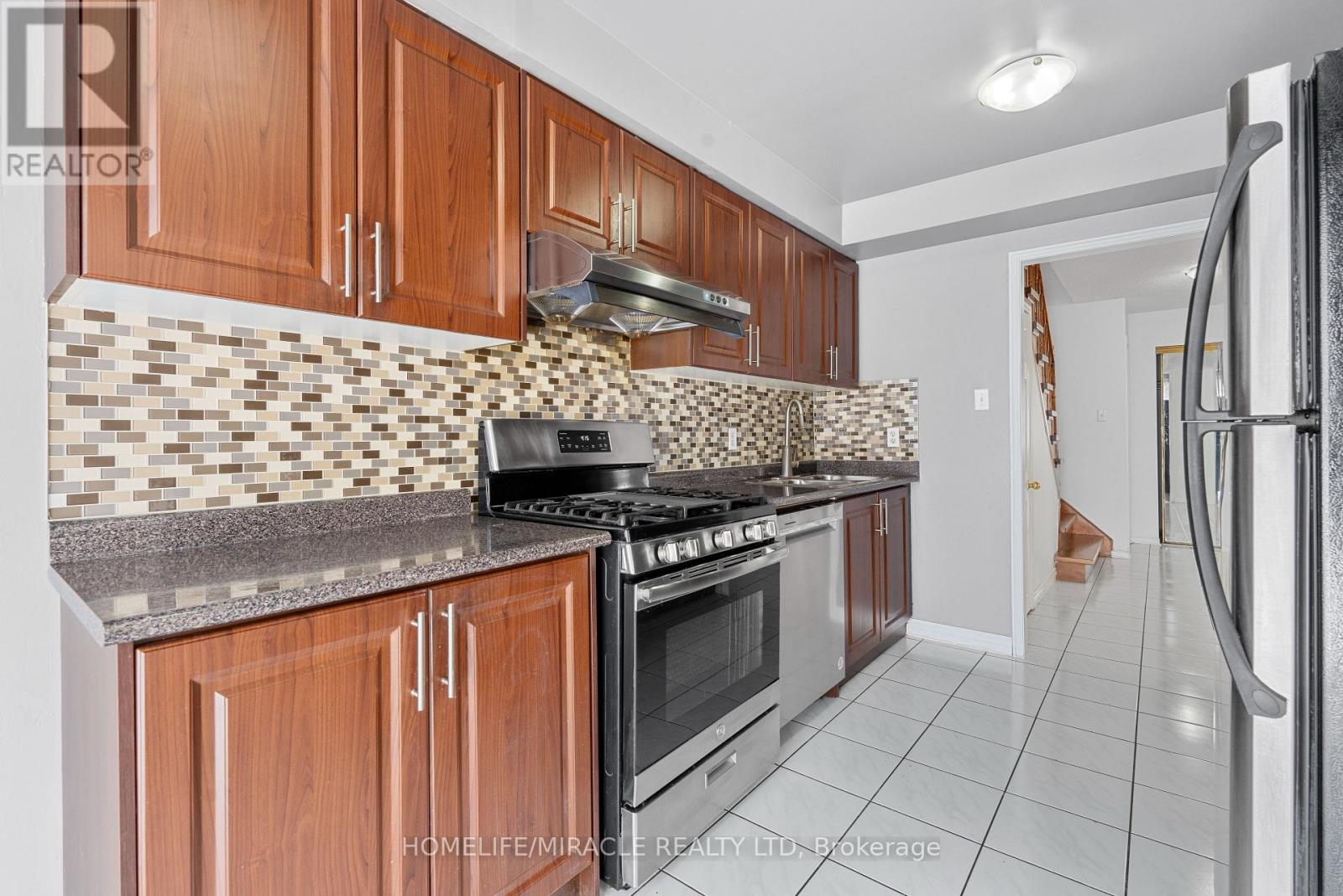 1945 Pine Grove Avenue, Pickering, Ontario  L1V 6R4 - Photo 12 - E12023763