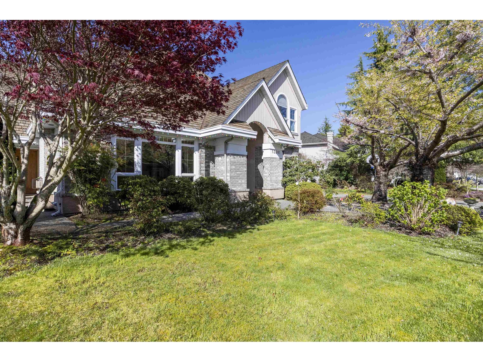 Property at 13681 21 AVENUE image 2