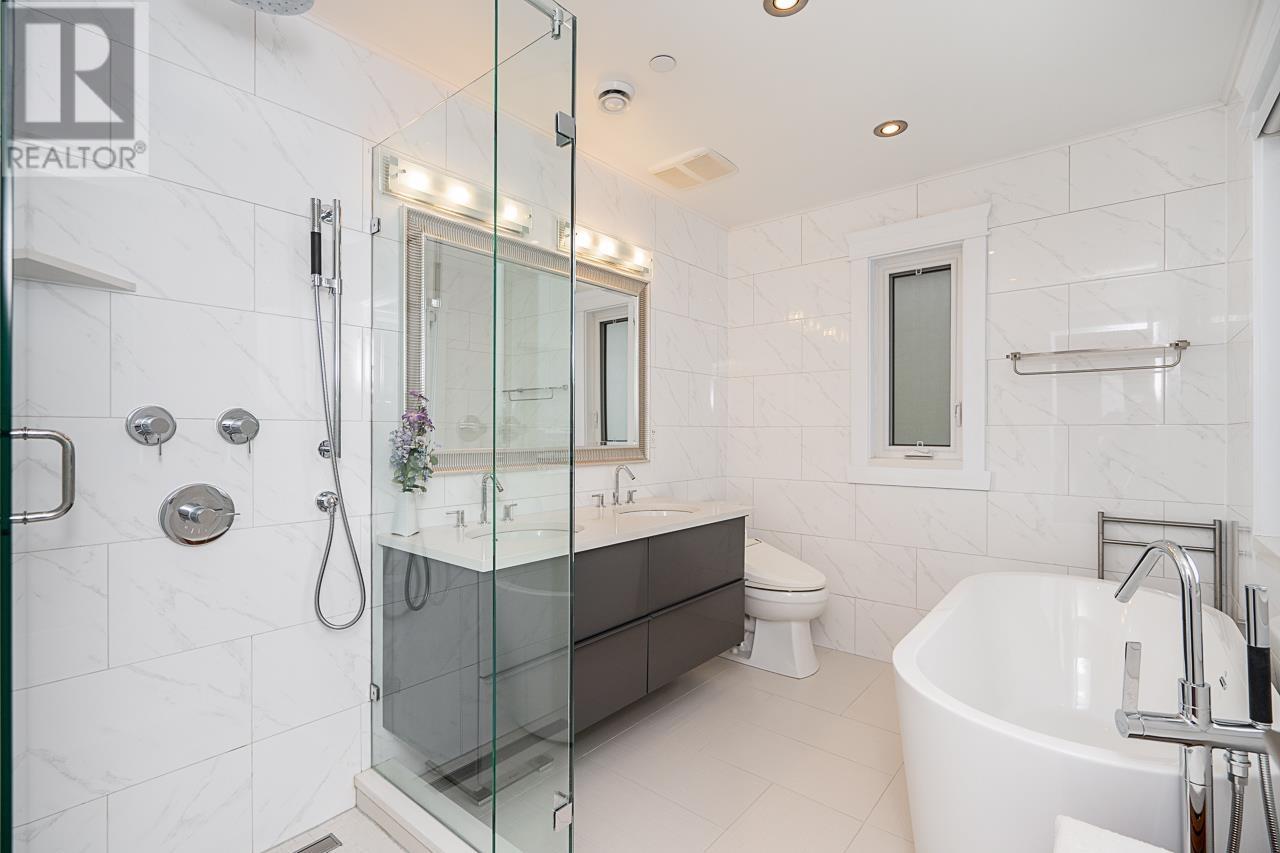 Listing Picture 19 of 40 : 3985 WINDERMERE STREET, Vancouver / 溫哥華 - 魯藝地產 Yvonne Lu Group - MLS Medallion Club Member