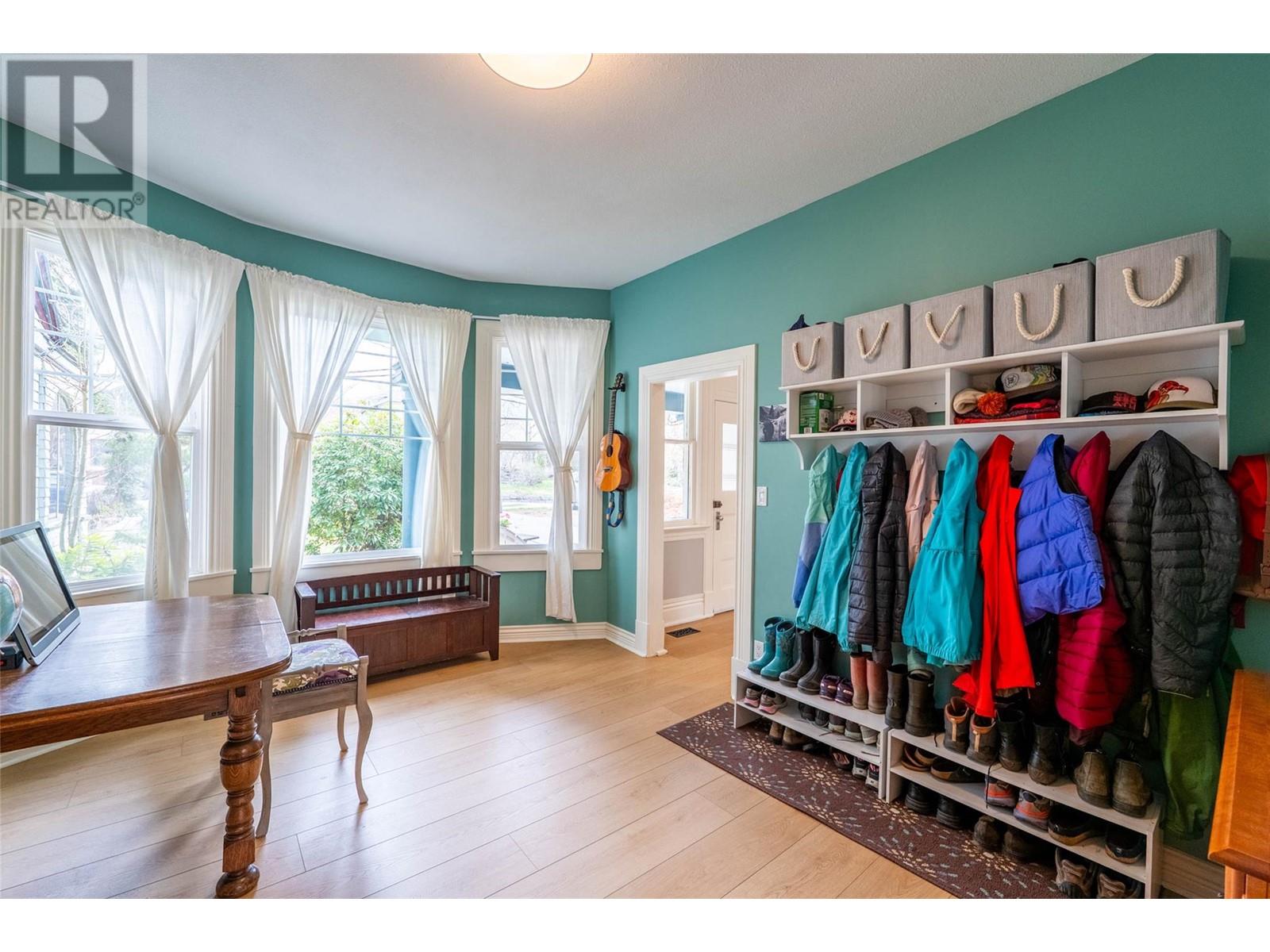 315 SILICA Street, Nelson, BC V1L4M4