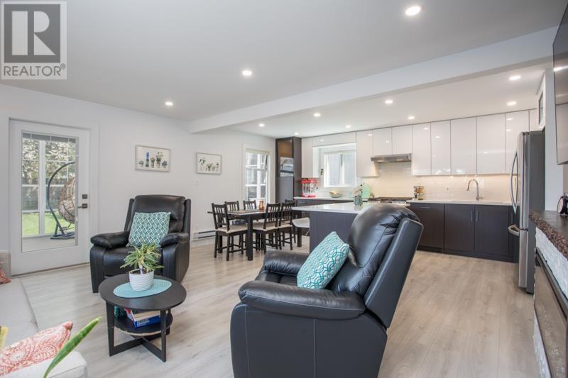 344 W 23rd Street, North Vancouver, British Columbia  V7M 2B5 - Photo 11 - R2994274