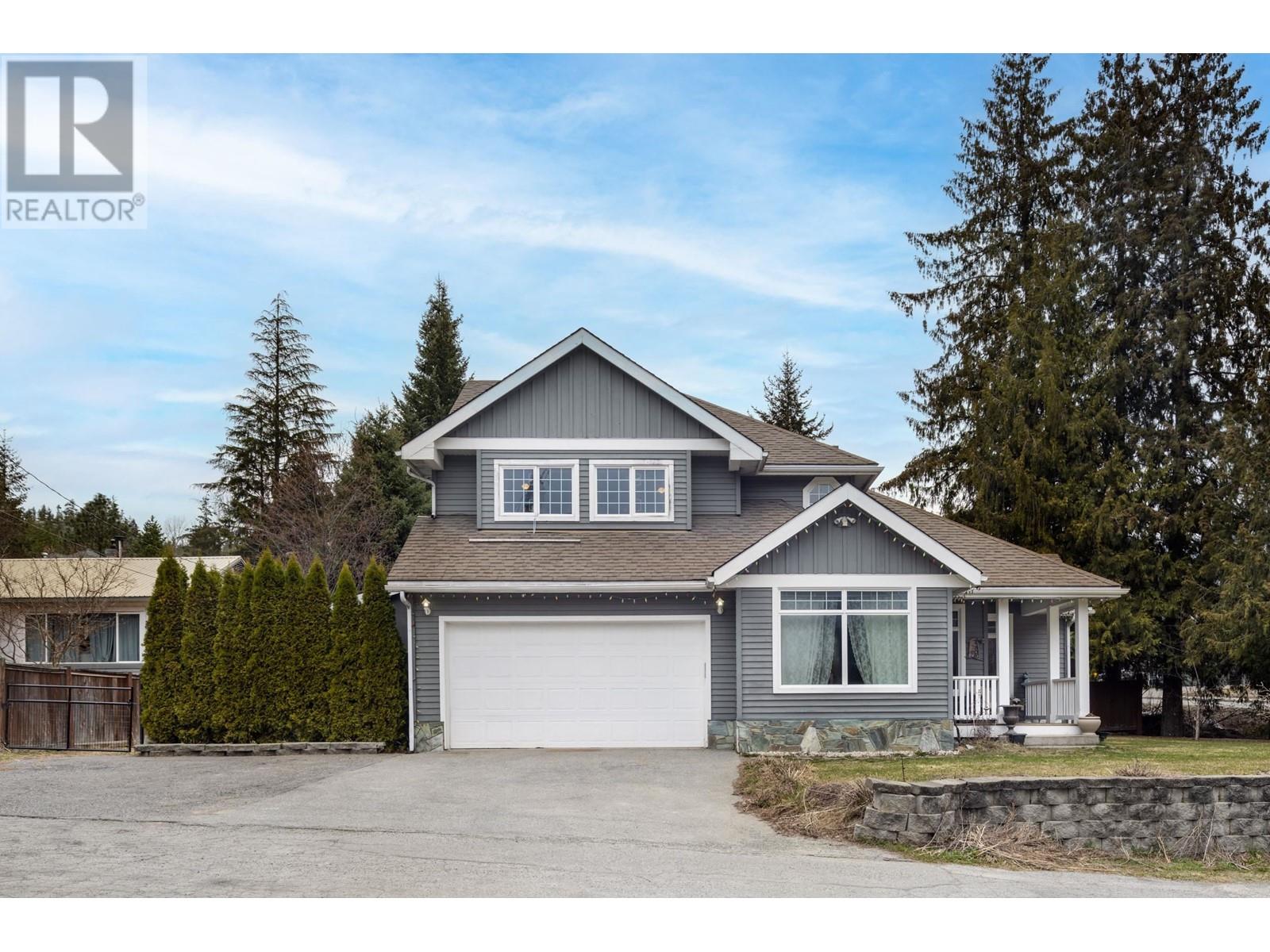 7443 Dogwood Street, Pemberton, British Columbia  V0N 2L0 - Photo 2 - R2994277