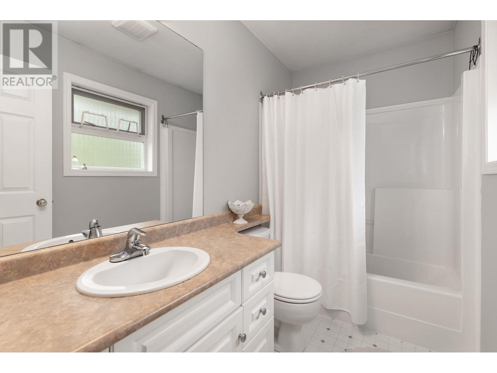7443 Dogwood Street, Pemberton, British Columbia  V0N 2L0 - Photo 22 - R2994277