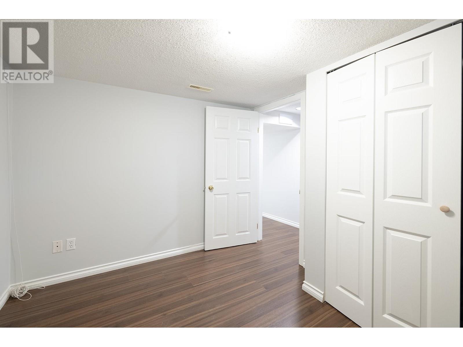 Basement 153x W 64th Avenue, Vancouver, British Columbia  V6P 2N8 - Photo 2 - R2994251