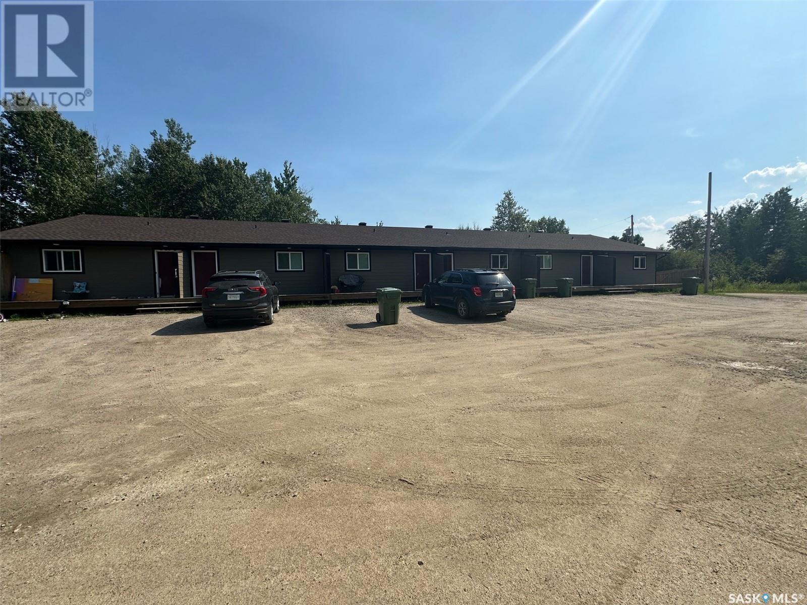 132 Mckay Street, La Ronge, Saskatchewan  S0J 1L0 - Photo 2 - SK977092