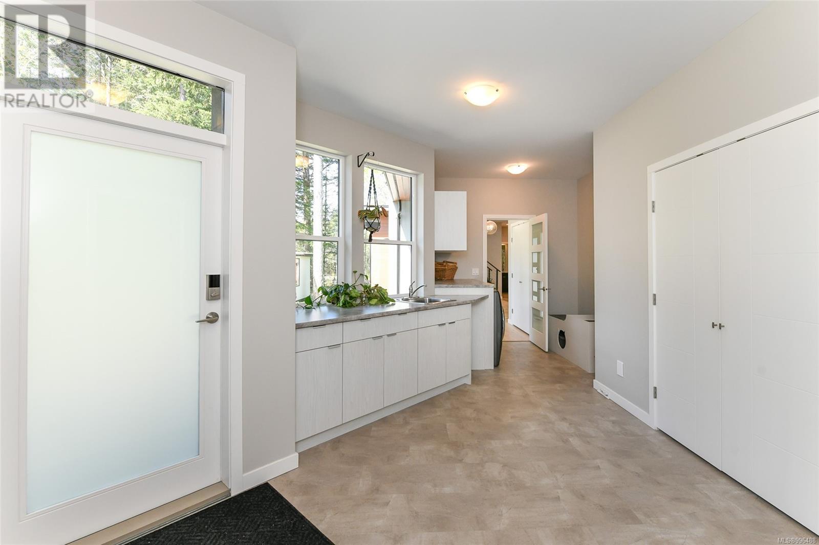 Property at 2280/2286 Sea Lion Way image 5