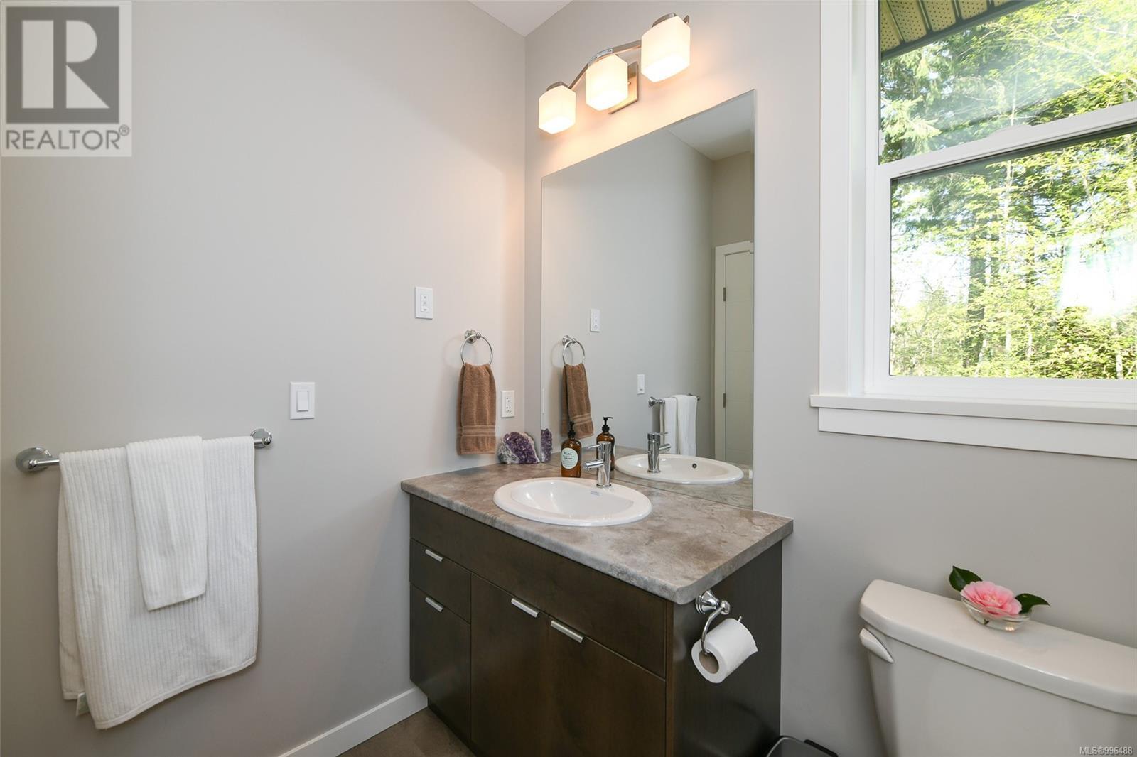Property at 2280/2286 Sea Lion Way image 2