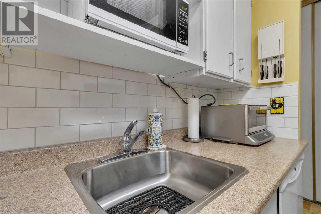 1102, 4001a 49 Street Nw, Calgary, Alberta  T3A 2C9 - Photo 7 - A2210149