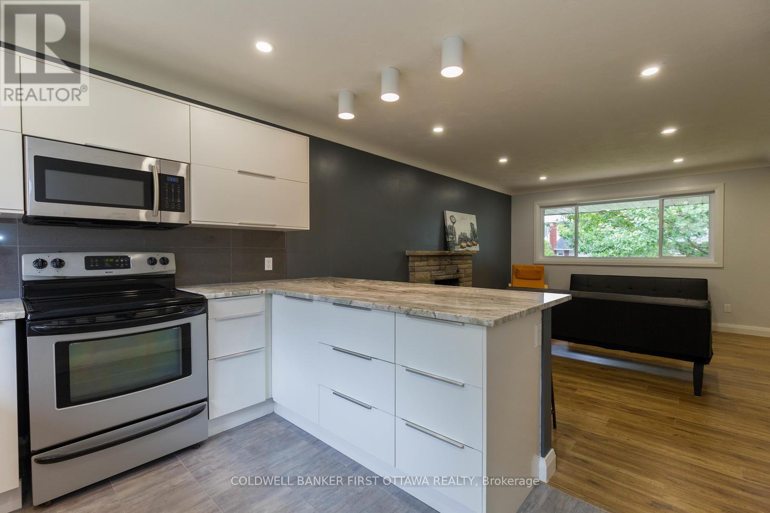 34 Westwood Drive, Ottawa, Ontario  K2G 2X1 - Photo 28 - X12100181