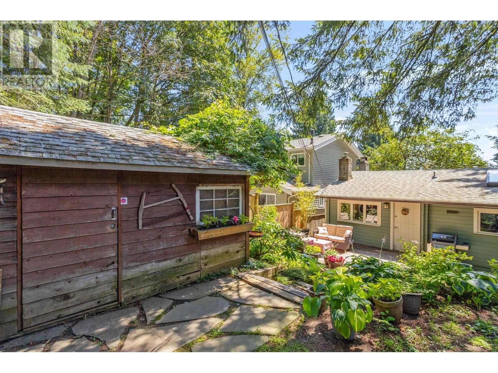 1088 Calverhall Street, North Vancouver, British Columbia  V7L 1Y3 - Photo 19 - R2990553