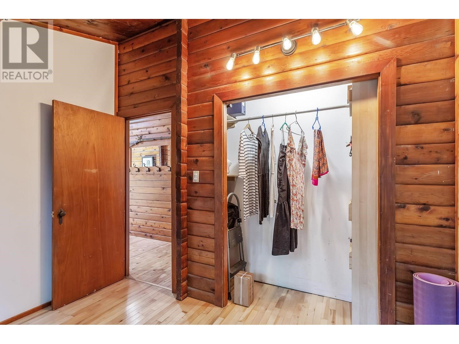 1088 Calverhall Street, North Vancouver, British Columbia  V7L 1Y3 - Photo 17 - R2990553