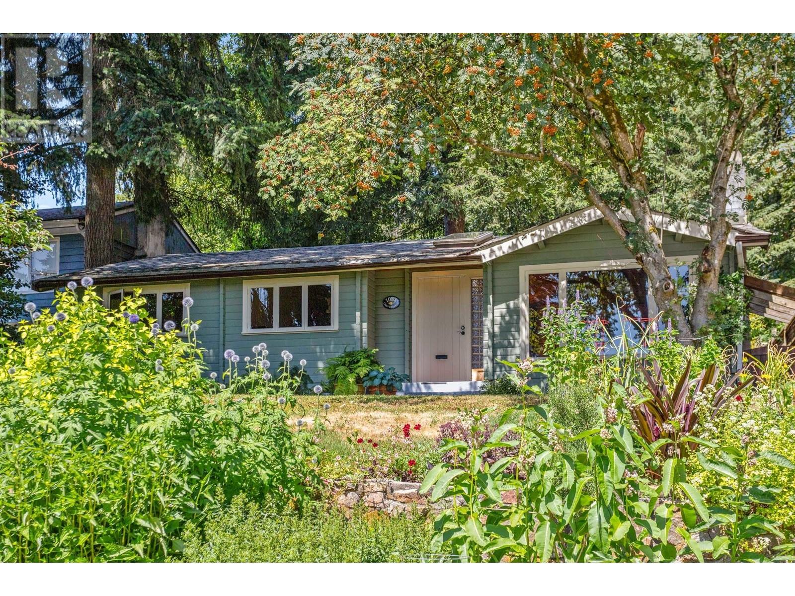 1088 Calverhall Street, North Vancouver, British Columbia  V7L 1Y3 - Photo 6 - R2990553