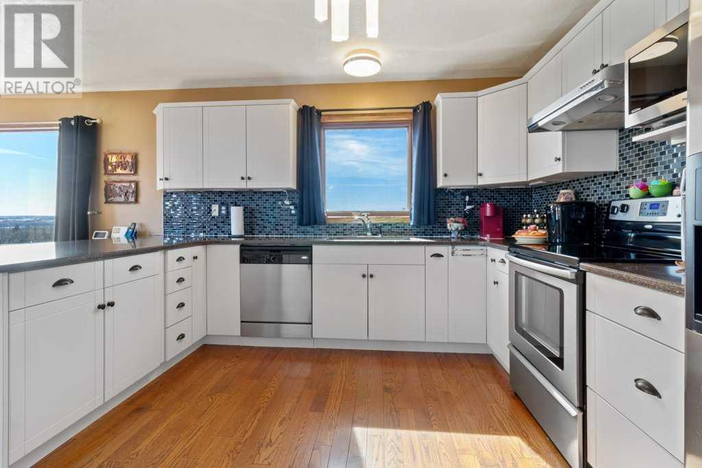 38126 Range Road 250, Rural Lacombe County, Alberta  T4L 2N2 - Photo 12 - A2209059